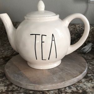 Rae Dunn Tea pot